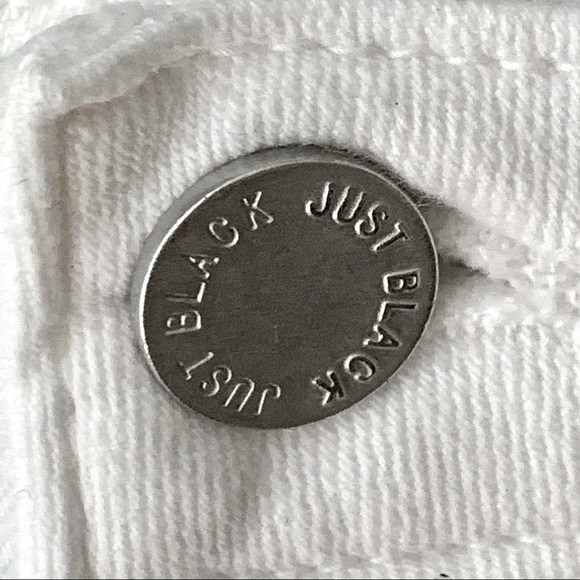 JUST BLACK DENIM Stretch Cotton Raw Hem Skirt Style # CD132K - Picture 6 of 16